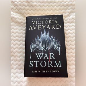 War Storm - Victoria Aveyard